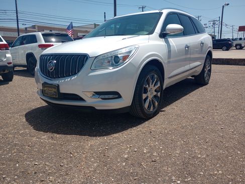 Used 2017 Buick Enclave Leather w/ Enclave Sport Touring Edition FWD image 3