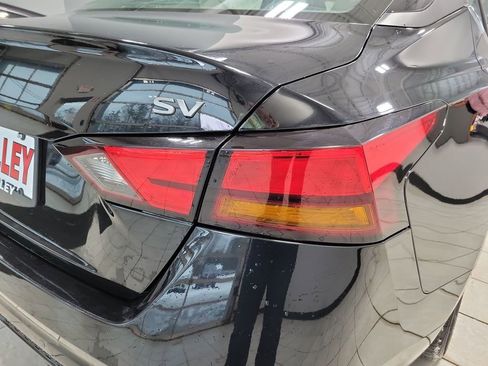 Used 2024 Nissan Altima 2.5 SV image 8