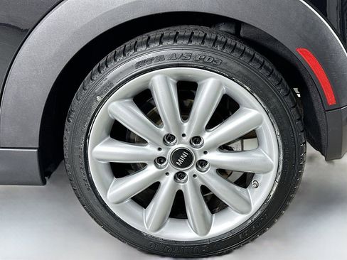 Used 2018 MINI Cooper Convertible image 32