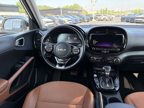 Used 2025 Kia Soul EX FWD image 20