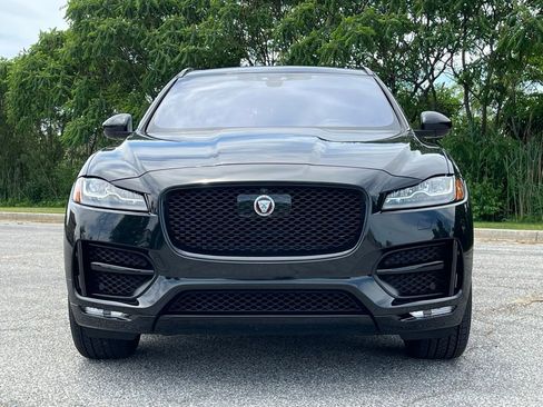 Used 2018 Jaguar F-PACE R-Sport AWD/4WD image 2