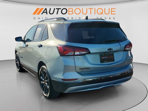 Used 2022 Chevrolet Equinox RS w/ Infotainment Package FWD image 3