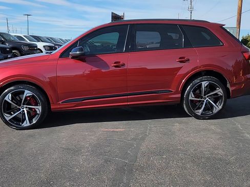 Used 2024 Audi SQ7 Prestige image 2