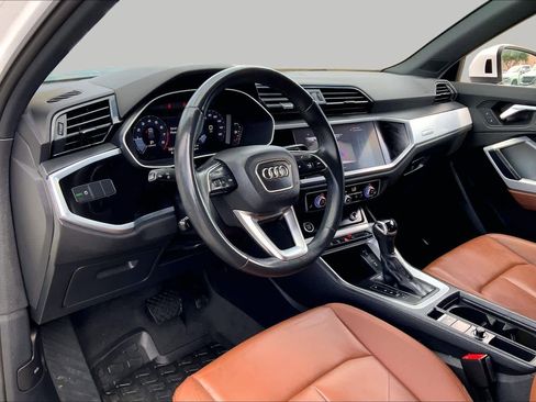 Used 2021 Audi Q3 2.0T Premium w/ Convenience Package AWD/4WD image 16