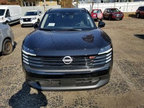 New 2025 Nissan Kicks SR image 7