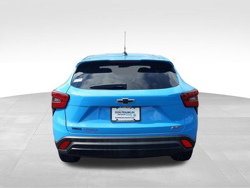 Used 2024 Chevrolet Trax RS w/ Driver Confidence Package FWD image 4