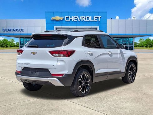 Certified 2023 Chevrolet TrailBlazer LT w/ Convenience Package FWD image 4