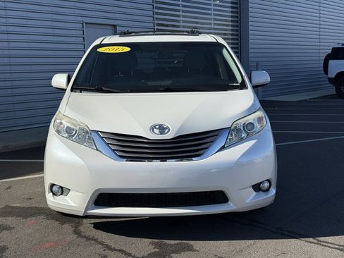 Used 2015 Toyota Sienna XLE image 2