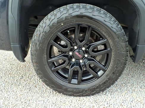 Used 2022 GMC Sierra 1500 Elevation w/ Elevation Premium Package image 11