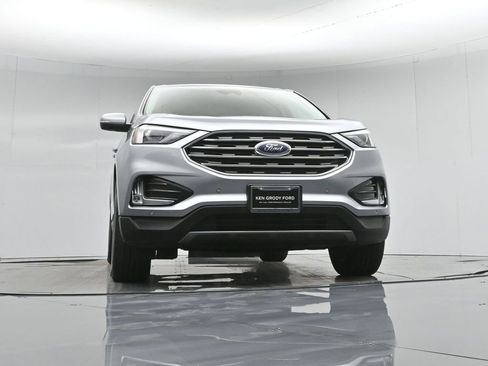 Used 2024 Ford Edge Titanium image 47