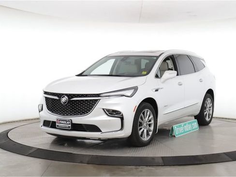Used 2024 Buick Enclave Avenir w/ Avenir Technology Package AWD/4WD image 10