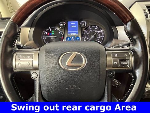 Used 2018 Lexus GX 460 image 9