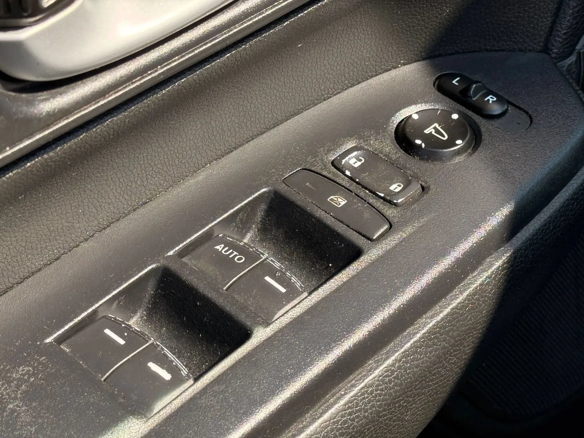 Used 2019 Honda CR-V LX image 23