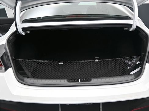 Certified 2025 Hyundai Elantra Sport image 7