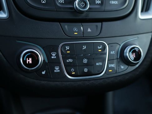 Used 2025 Chevrolet Malibu LT FWD image 15