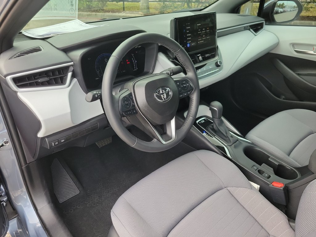 Used 2026 Toyota Corolla SE FWD image 15