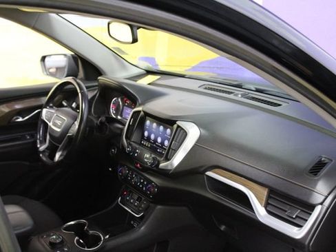 Used 2019 GMC Terrain SLE w/ GMC Pro Grade Package AWD/4WD image 12