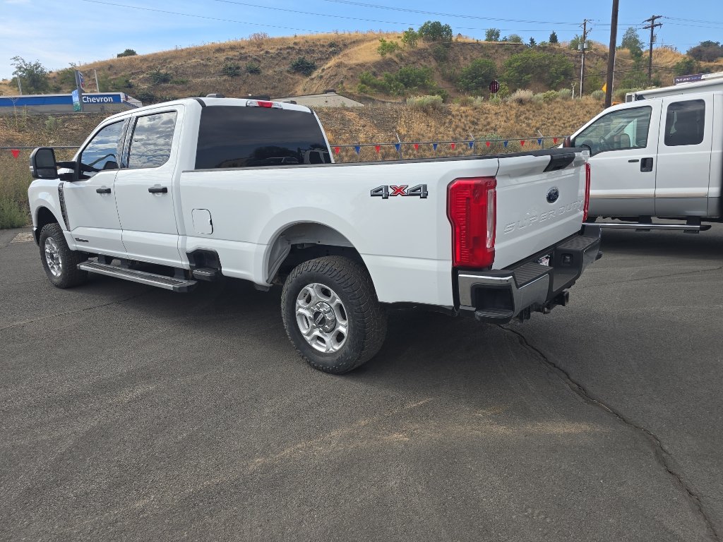 Used 2025 Ford F250 XLT AWD/4WD image 4