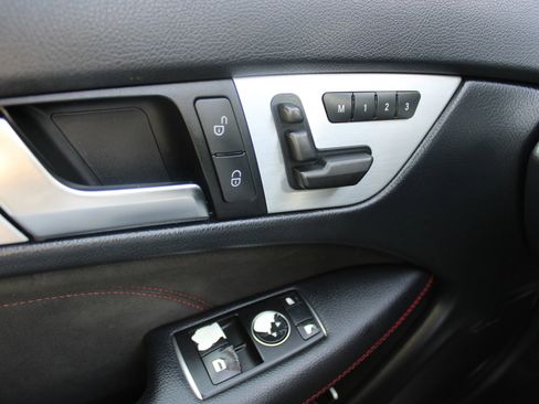 Used 2015 Mercedes-Benz C 250 Coupe w/ Sport Package image 22