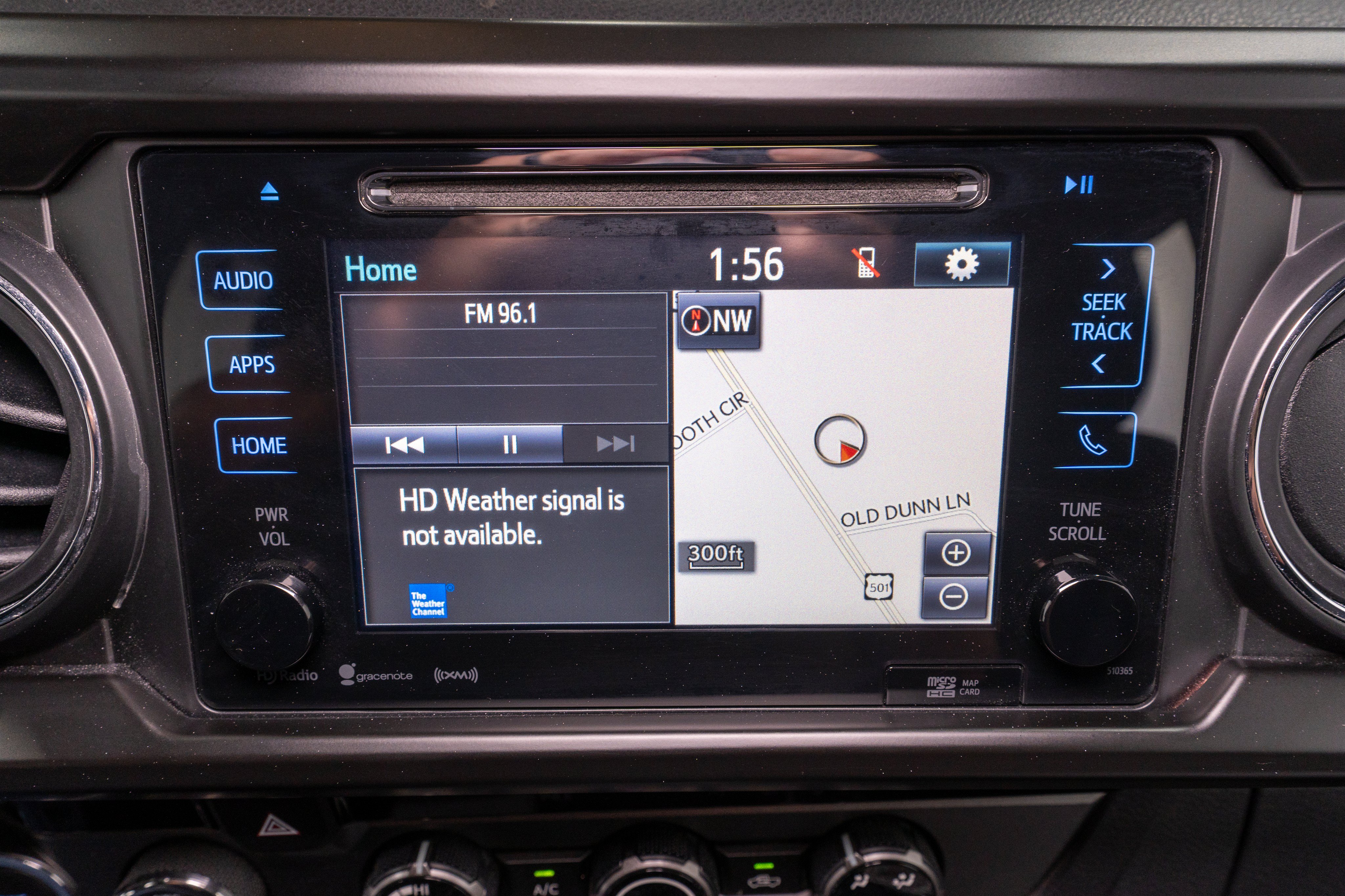Used 2018 Toyota Tacoma TRD Off-Road AWD/4WD image 17