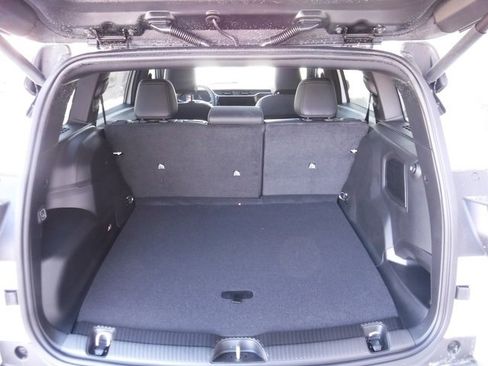 New 2026 Jeep Cherokee Overland w/ Trailer Tow Group image 39