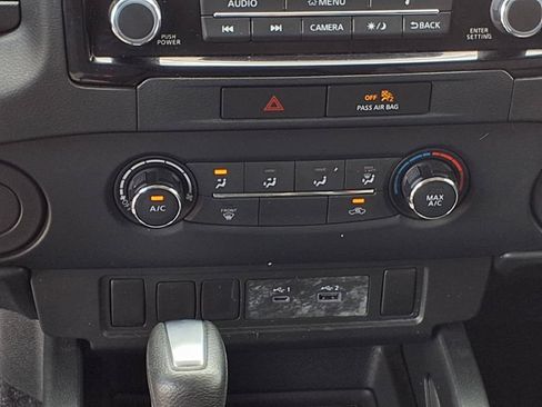 Used 2022 Nissan Frontier S RWD image 15