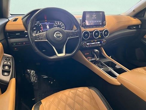 Used 2021 Nissan Sentra SV w/ SV Premium Package image 17