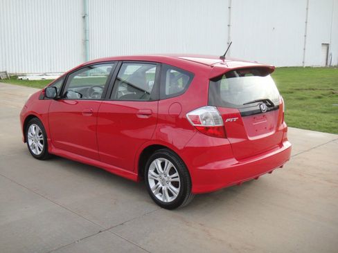 Used 2011 Honda Fit Sport image 8