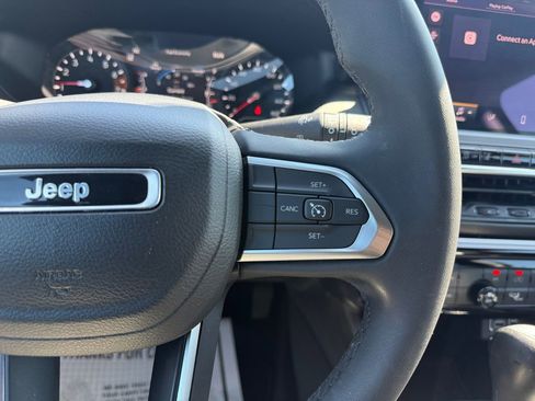 Used 2023 Jeep Compass Latitude AWD/4WD image 22