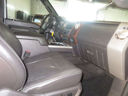 Used 2012 Ford F350 Lariat w/ Chrome Pkg image 35