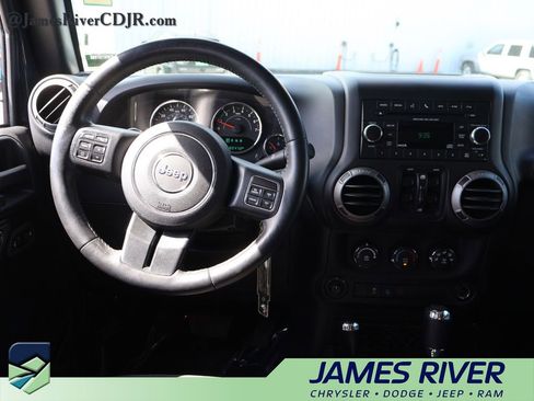 Used 2017 Jeep Wrangler Unlimited Sport w/ Quick Order Package 24S AWD/4WD image 18