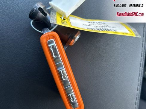 Used 2024 Volvo XC90 B5 Plus image 38