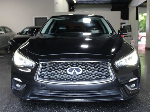 Used 2018 INFINITI Q50 Luxe w/ Essential Package (3.0T Luxe) AWD/4WD image 8