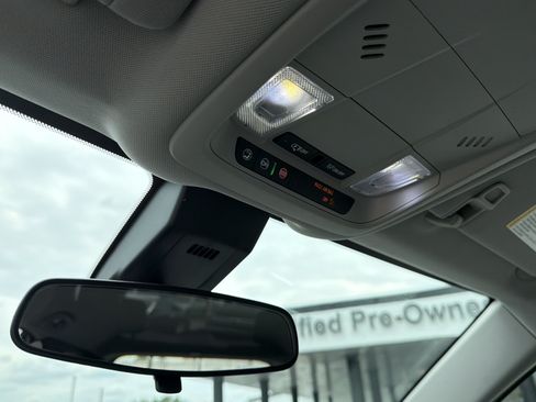 Used 2020 Chevrolet Equinox LS FWD image 8