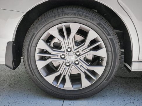 New 2026 Honda Odyssey Touring image 13