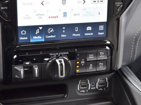 Used 2022 RAM 1500 Limited image 28