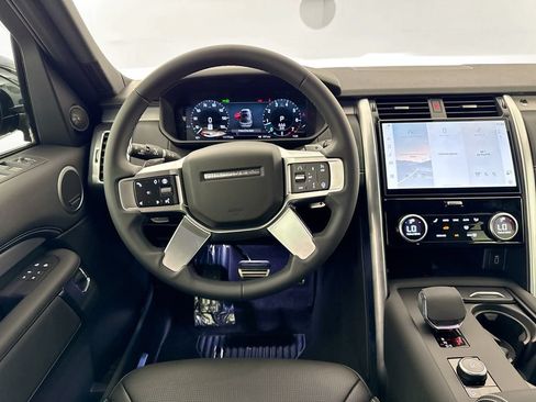 New 2026 Land Rover Discovery Dynamic SE AWD/4WD image 23