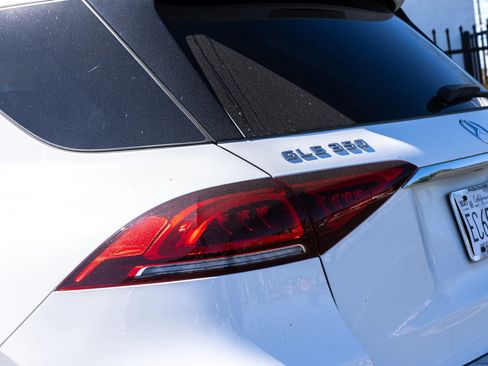 Used 2020 Mercedes-Benz GLE 350 GLE 350 Sport Utility 4D image 6