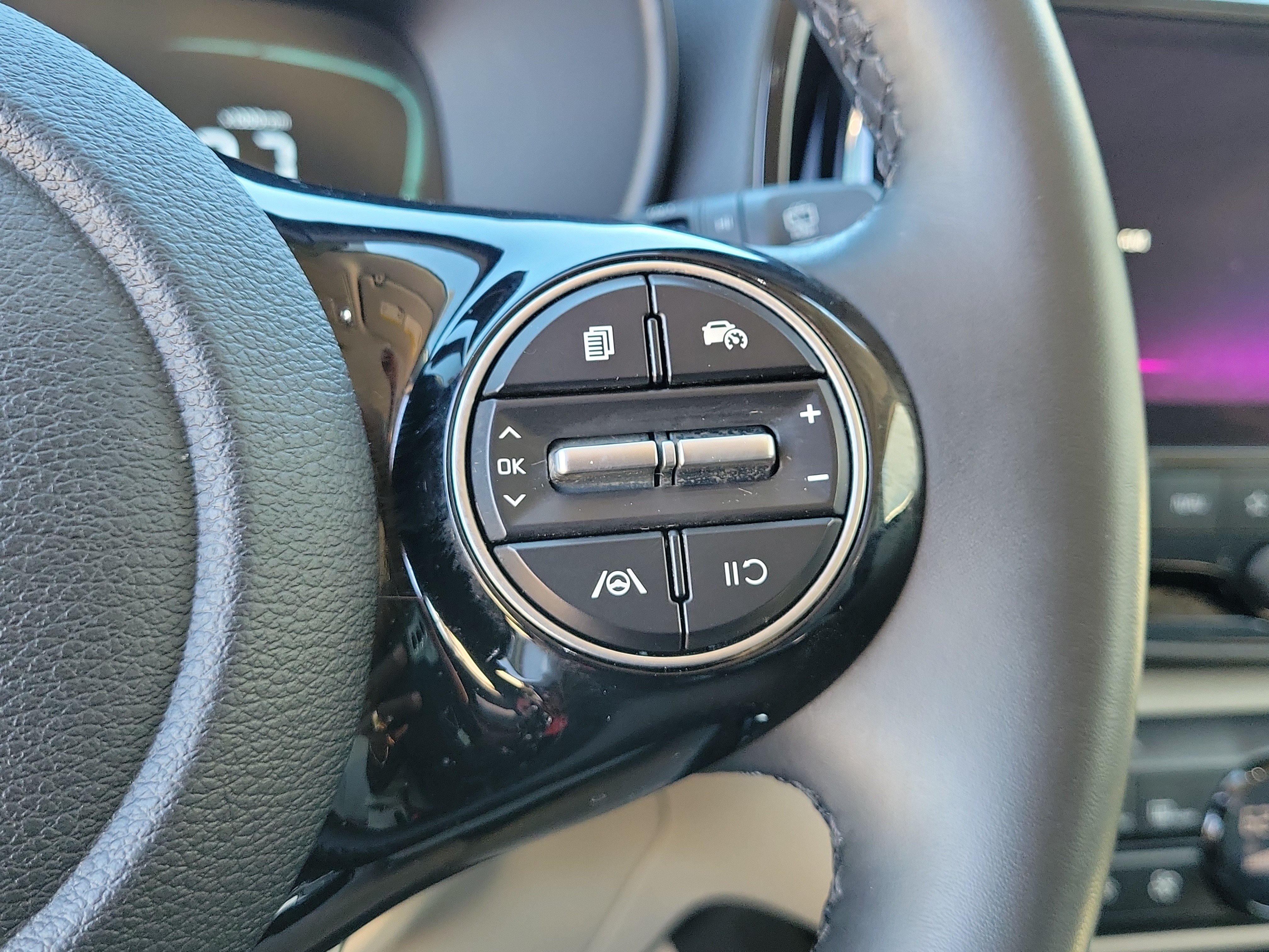 Used 2023 Kia Soul EX FWD image 25