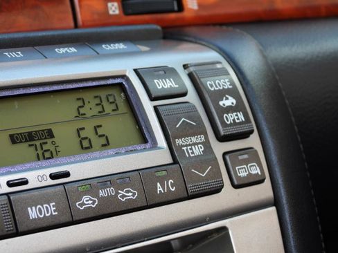 Used 2005 Lexus SC 430 Convertible image 56