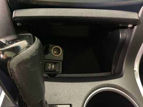 Used 2015 Toyota Camry SE image 21