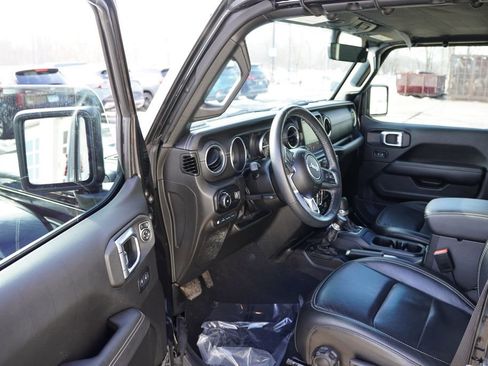 Used 2023 Jeep Wrangler Unlimited Sahara w/ Cold Weather Group image 16