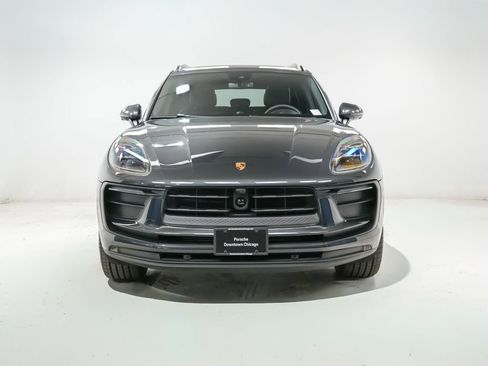 Certified 2026 Porsche Macan AWD/4WD image 6