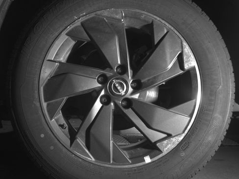 Used 2025 Nissan Rogue SV image 14