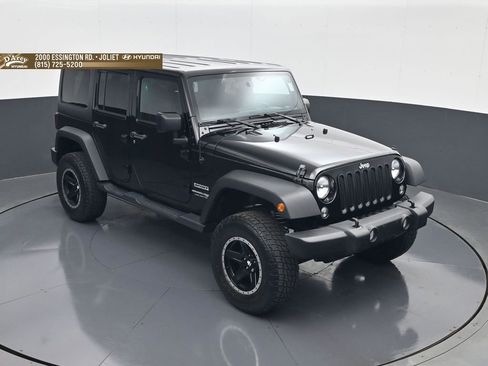 Used 2018 Jeep Wrangler Unlimited Sport S AWD/4WD image 15