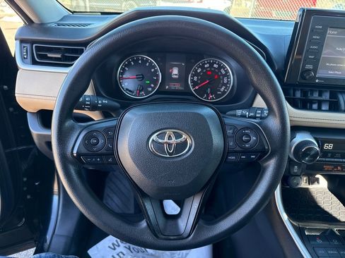 Used 2021 Toyota RAV4 XLE w/ Carpet Mat Package (TMS) AWD/4WD image 14