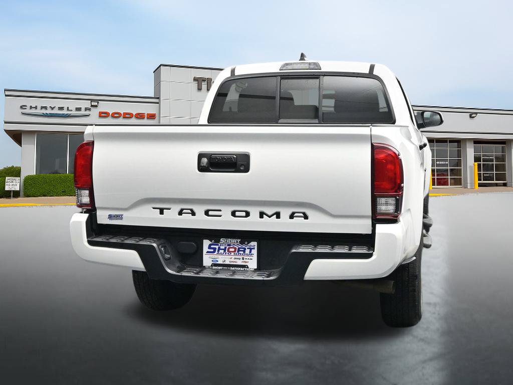 Used 2023 Toyota Tacoma SR RWD image 4
