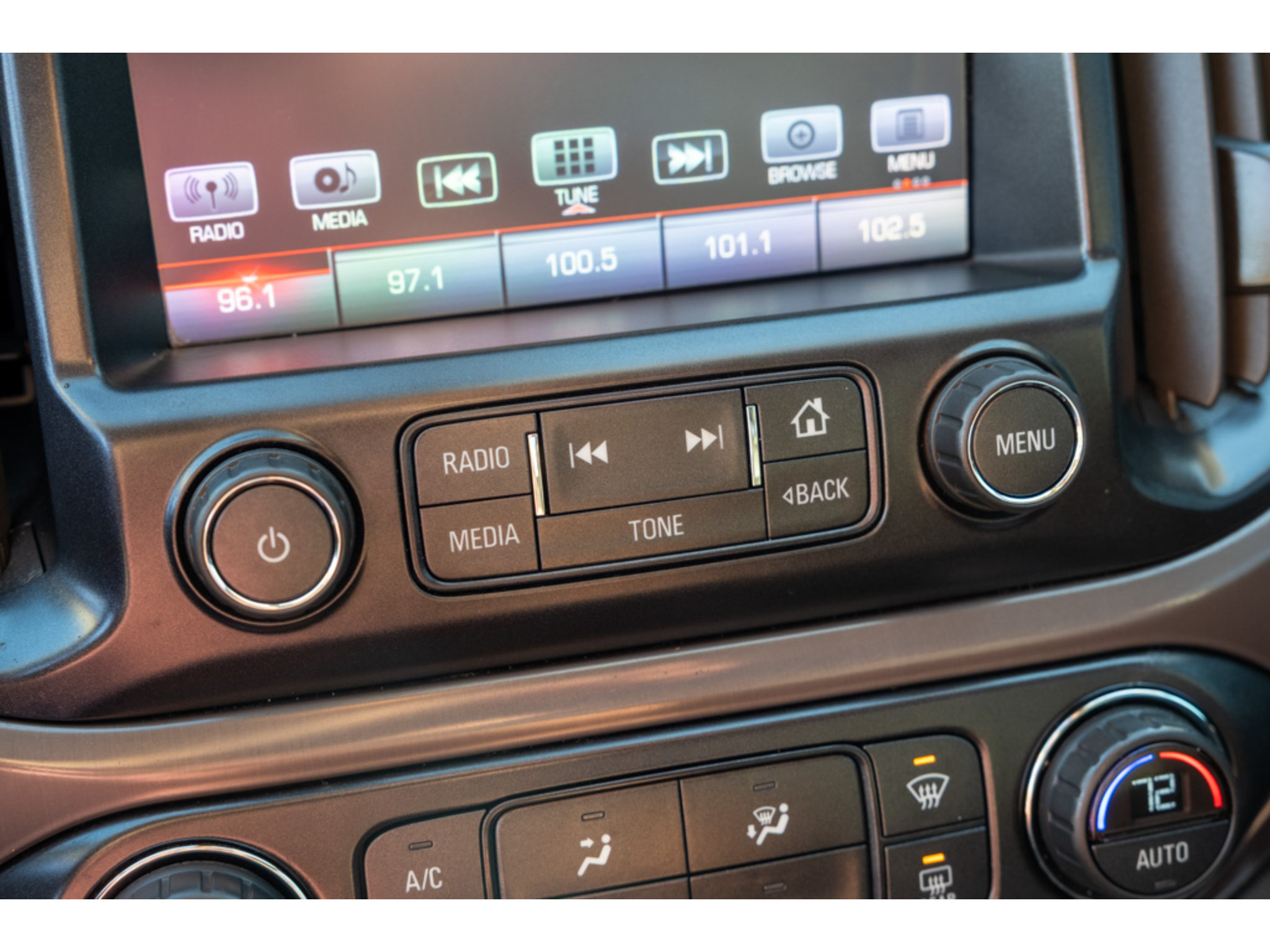 Used 2015 GMC Canyon SLE w/ All-Terrain Package RWD image 29