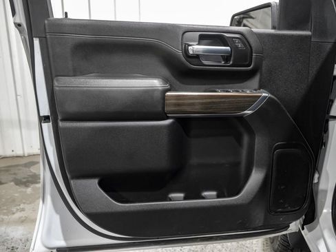Used 2022 Chevrolet Silverado 2500 LT AWD/4WD image 38