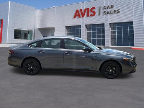 Used 2025 Honda Accord SE image 5